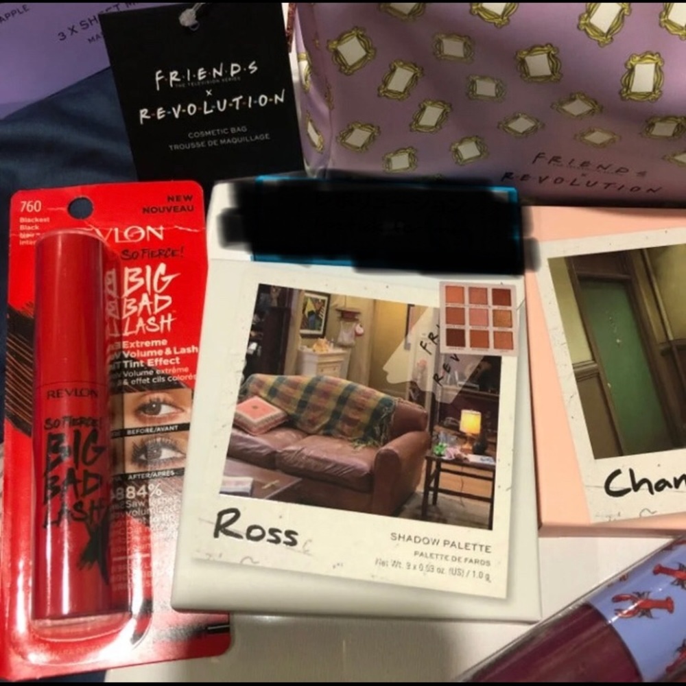 REVOLUTION X FRIENDS SHOW MAKEUP 11 ITEMS all new - Picture 3 of 8